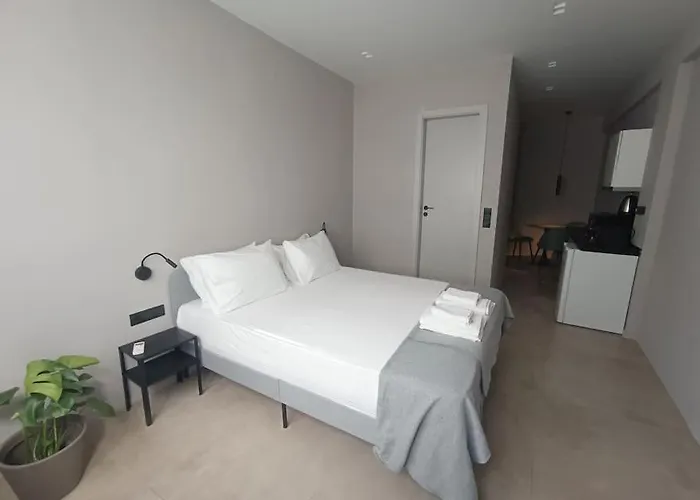 Athinas Experience - Smart Suite